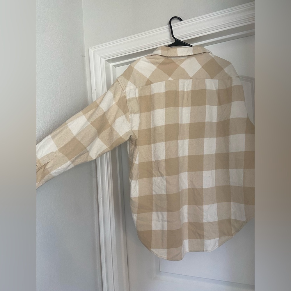 Aerie Cream and Tan Checkered Lumberjack Flannel - Picture 6 of 7